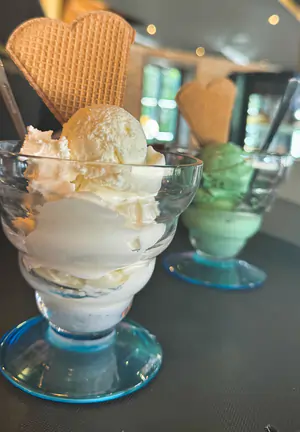 Piacenza / Türkis / Eisbecher