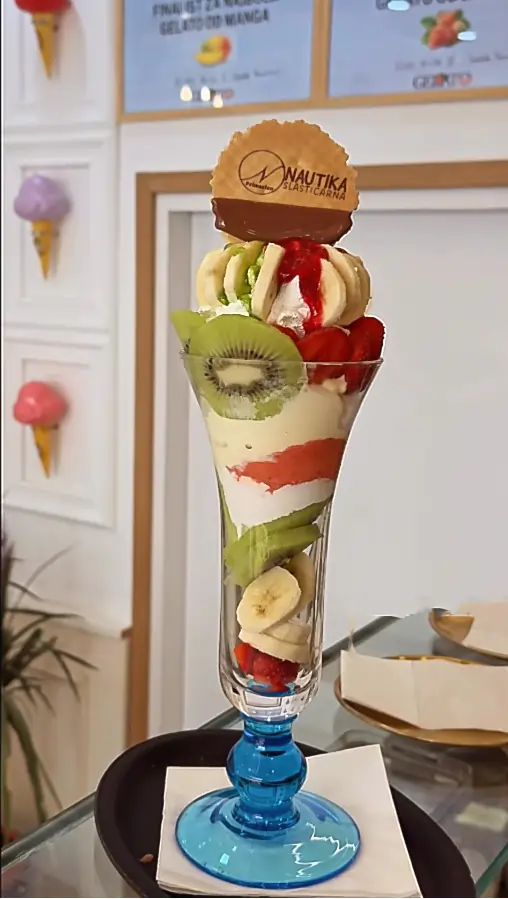 Carrara / Türkis / Eisbecher